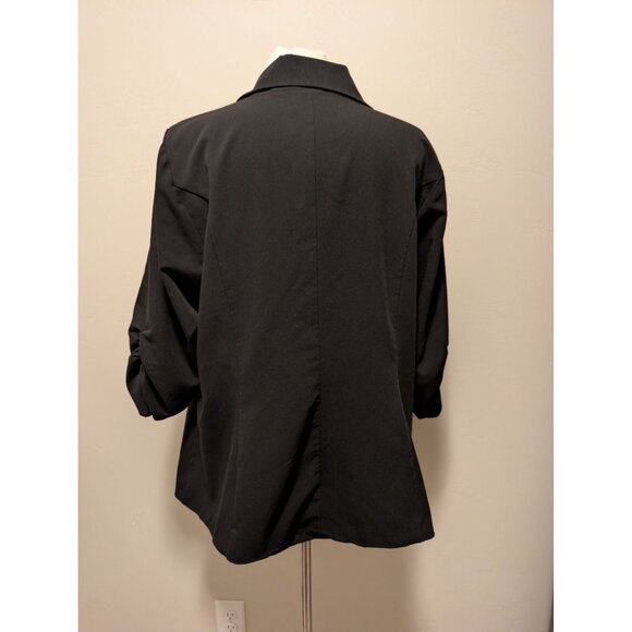 Torrid Black 3/4 Ruched Sleeve Blazer size 3 one button - Picture 2 of 4